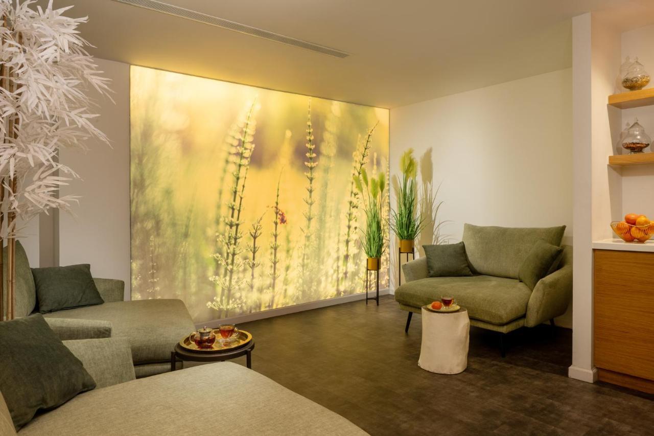 Hotel Indigo Tel Aviv - Diamond District By Ihg Giv'atayim Exterior foto The Spa at The Westin