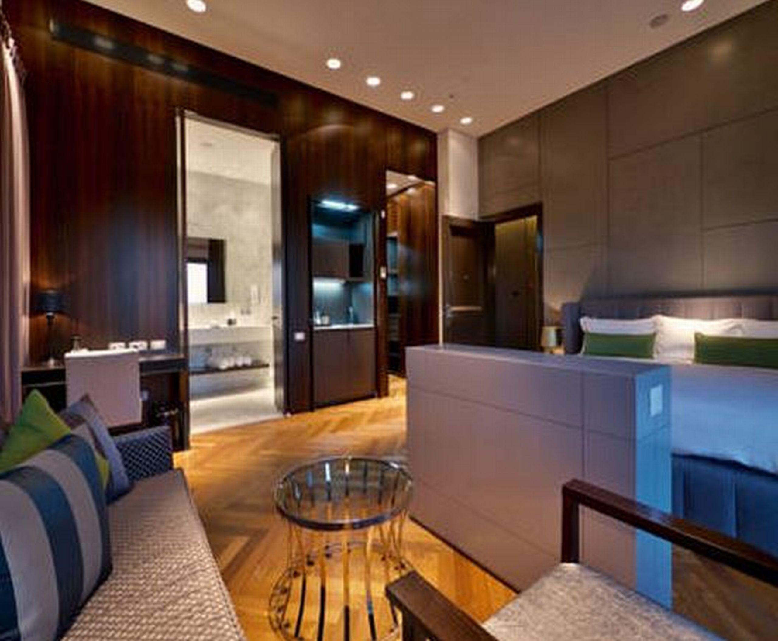 Hotel Indigo Tel Aviv - Diamond District By Ihg Giv'atayim Exterior foto A suite at the hotel
