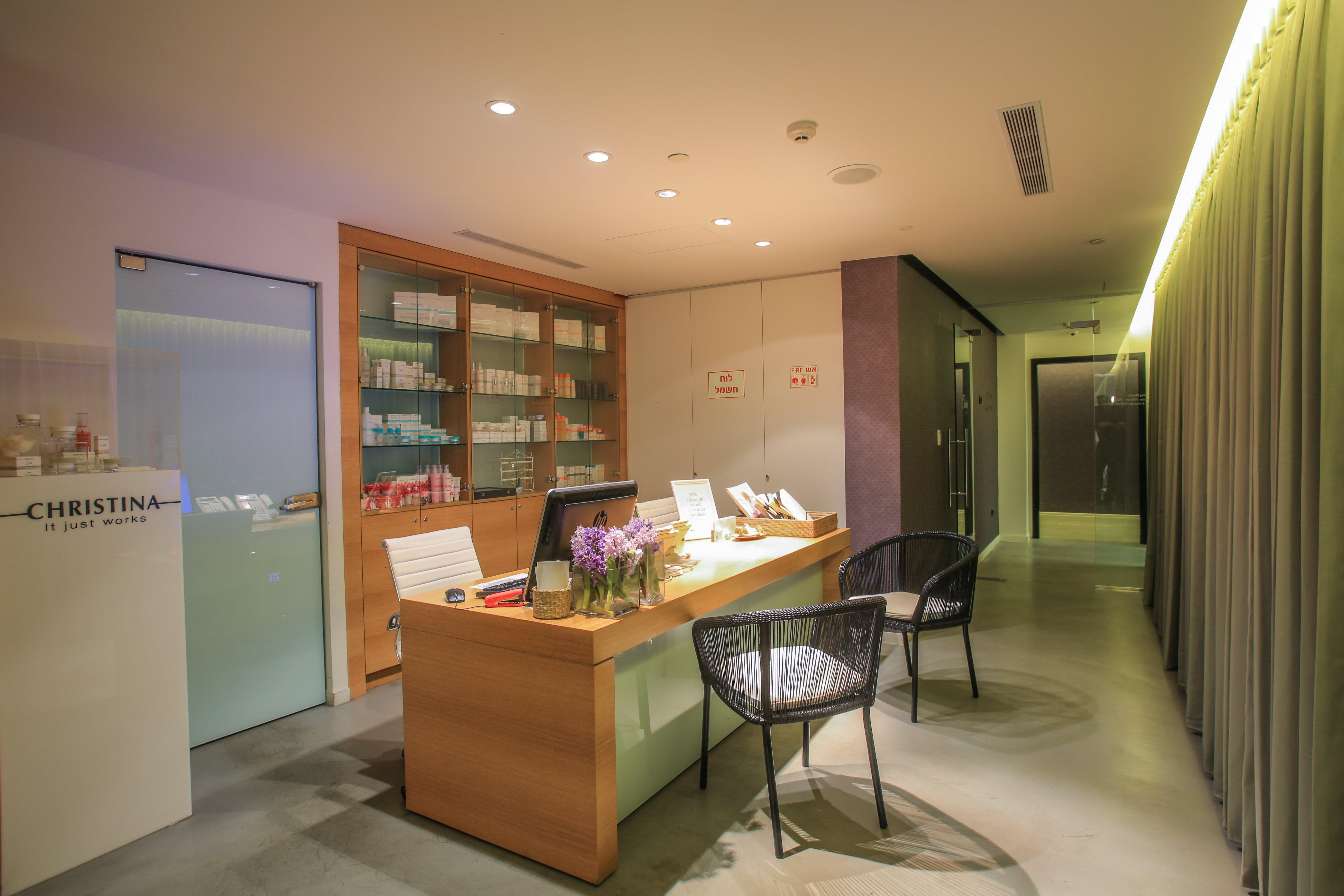 Hotel Indigo Tel Aviv - Diamond District By Ihg Giv'atayim Exterior foto Clinic reception area